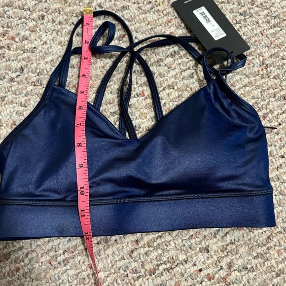 NWT K-DEER Hi-Luxe Polished Criss Cross Sports Bra Bright Royal Blue Size Medium - Picture 3 of 8